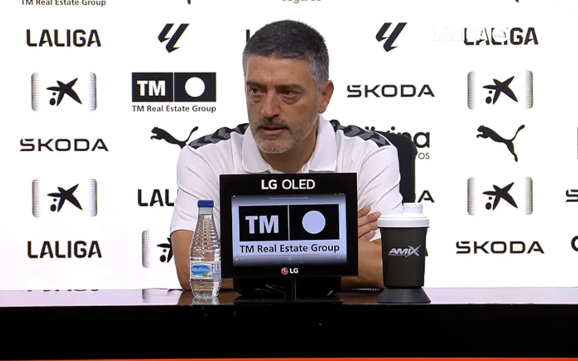 García Pimienta habló de Julián Araujo, Benito, Sory Kaba y Mika Mármol