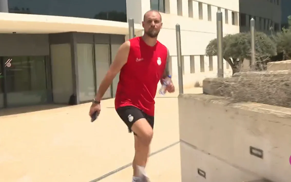 Rajkovic pone fin a sus vaciones y mañana se incorporará al grupo. Solo ...
