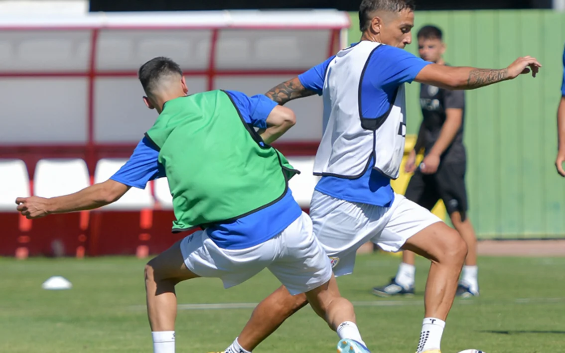 Álvaro García vuelve al grupo y Raúl de Tomás sigue sin entrenar ...
