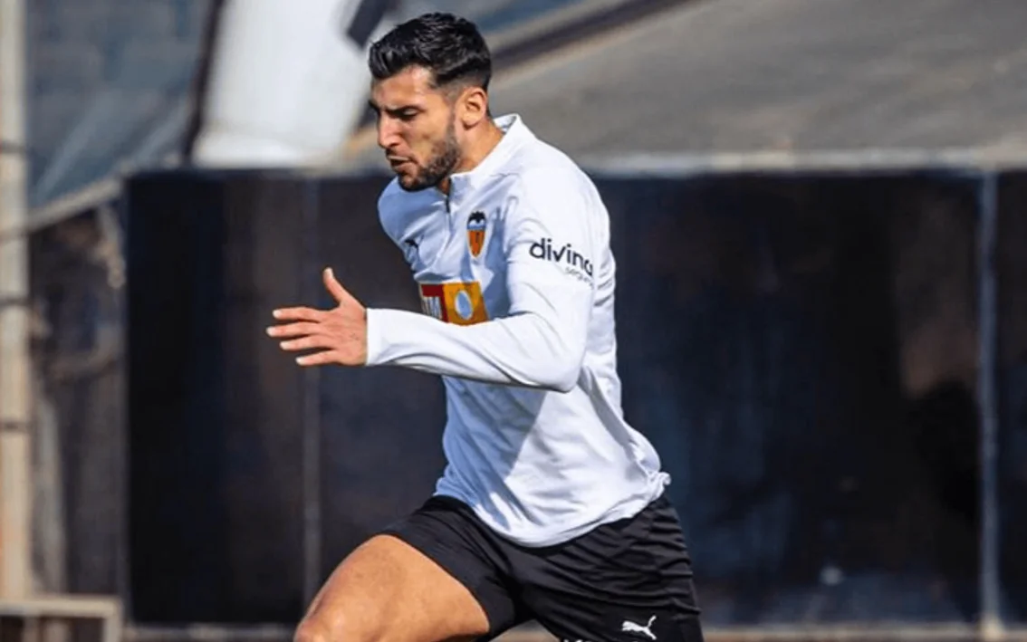 Rafa Mir sigue trabajando parcialmente y Baraja da descanso a algunos ...
