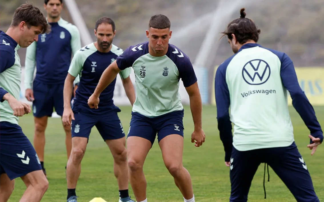 Sin rastro de Fabio Silva y McKenna en la vuelta al trabajo - FútbolFantasy