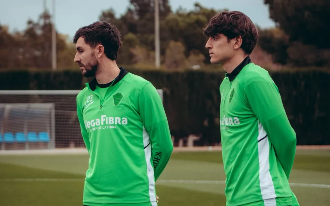 El Elche retoma los entrenamientos sin Héctor Fort y pendiente del caso ...