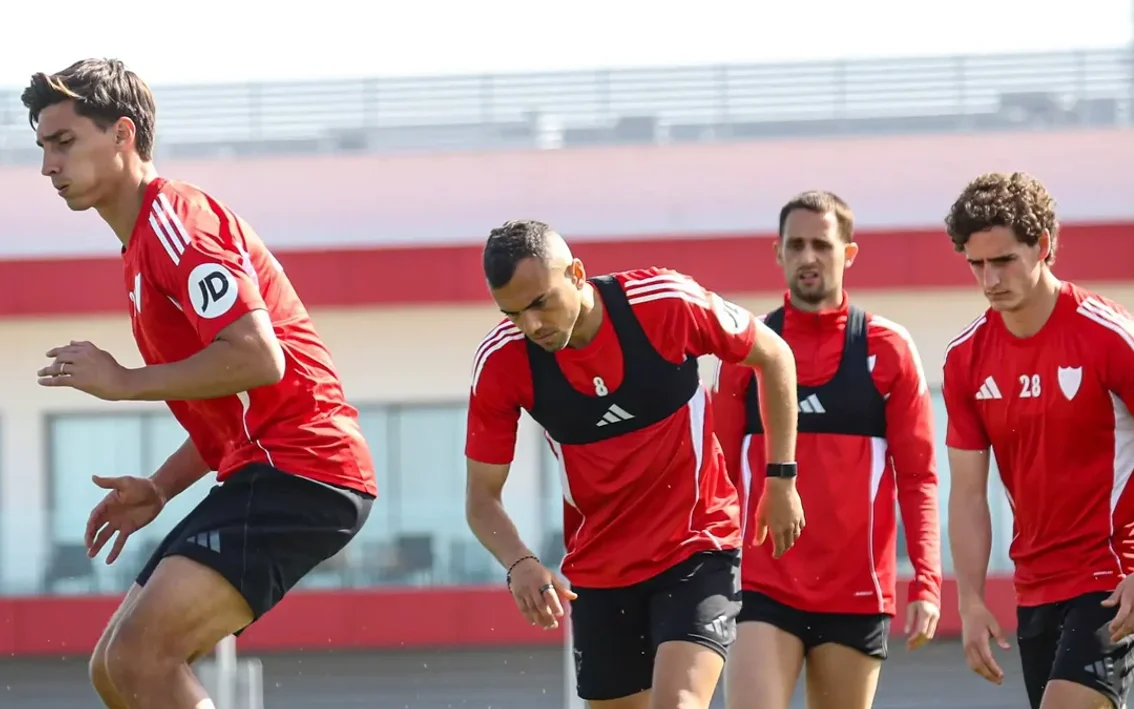 Sesión de recuperación pendientes de Söw, Azpilicueta y Juanlu ...