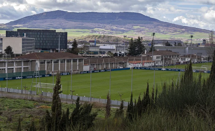 Osasuna descansa hoy pero mantiene la atención en Rubén García y  Víctor Muñoz