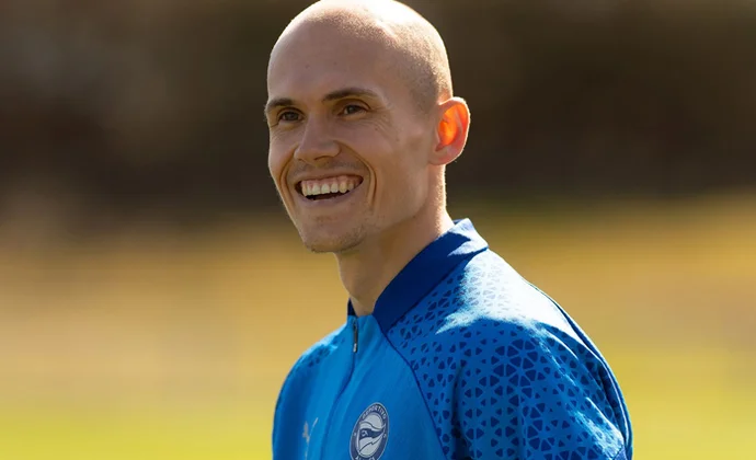 Guridi es duda hasta última hora por molestias en la rodilla