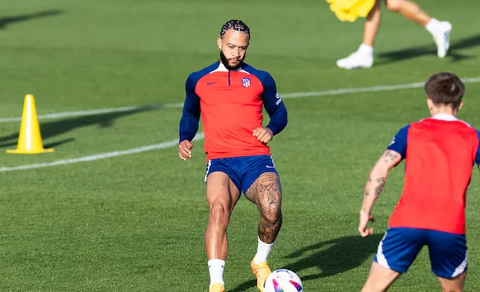 Giménez gestiona las cargas y Simeone ensaya con Savic y Hermoso