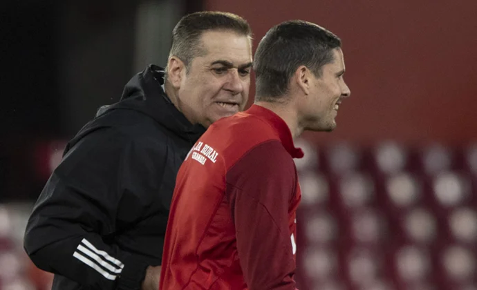 Puertas y Vallejo, únicas bajas en la última sesión