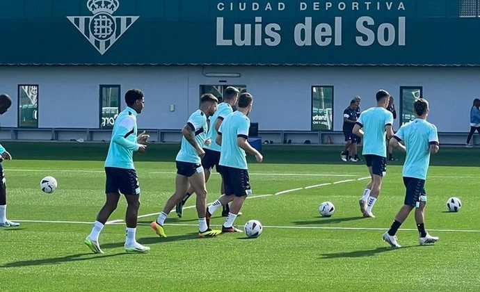 Sesión de recuperación pendientes del pie de Pezzella