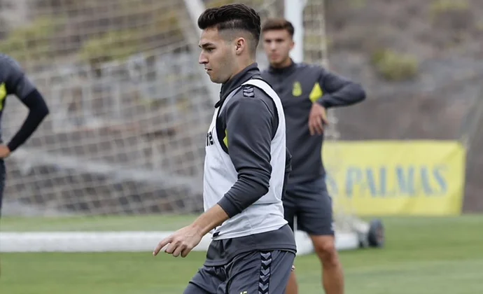 Perrone entrena con normalidad y Pimienta sigue pendiente de Sinkgraven