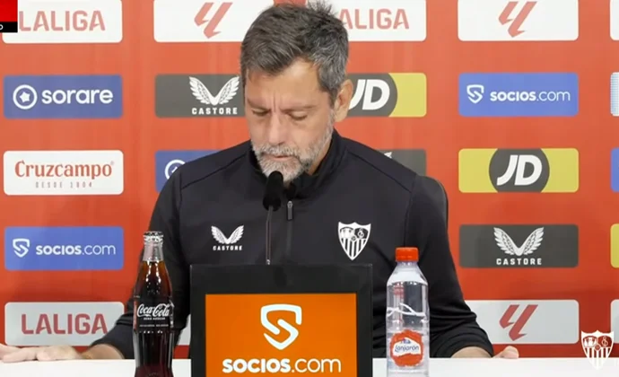 Quique espera recuperar la mejor versión del equipo y habla de Navas, Ramos, En Nesyri y el Cádiz