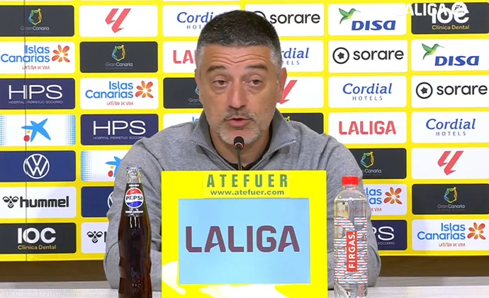 Pimienta valora el punto conseguido y habla de Pejiño y la alineación