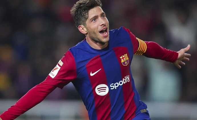 Sergi Roberto acepta la oferta de renovación del Barcelona y rechaza la del Girona