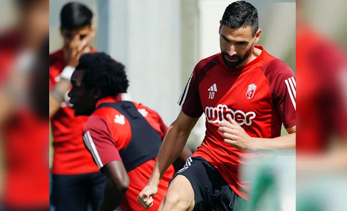 Puertas vuelve al trabajo con el grupo este viernes