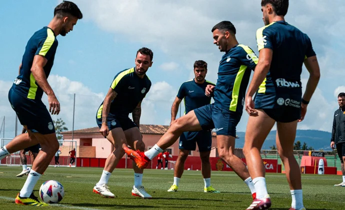 Nastasic, Van der Heyden y Raíllo, al margen este viernes