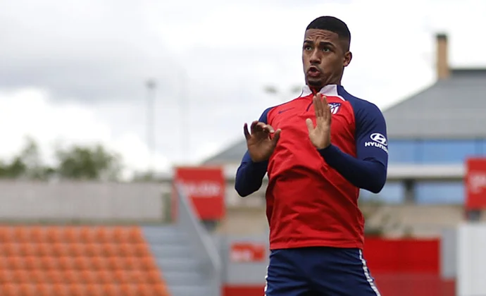 Barrios y Molina, únicas bajas en el entrenamiento de hoy