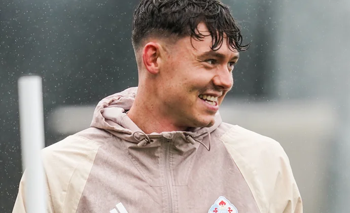 Carles Pérez y Cervi no entrenan y serán bajas mañana