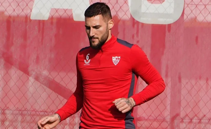 Gudelj hace parte de la sesión, Lukebakio entrena con normalidad y Acuña se retira tocado