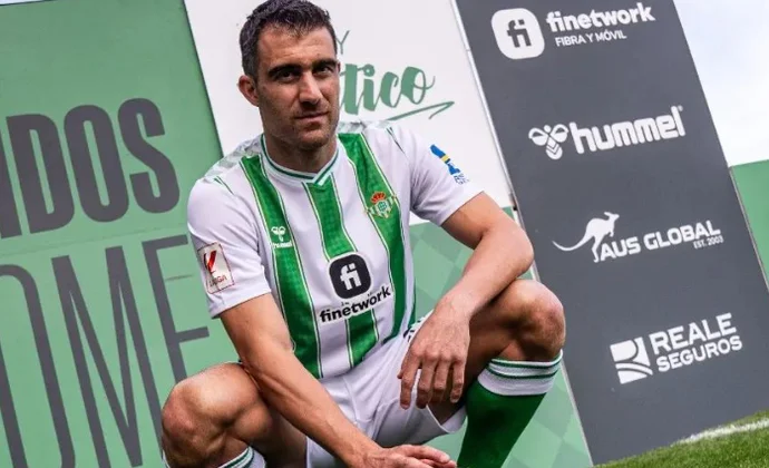 Sokratis Papastathopoulos anuncia su retirada a final de temporada