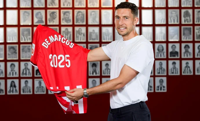 De Marcos, que finalizaba contrato, renueva por una temporada más