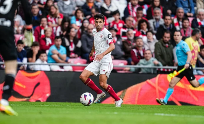 El parte médico oficial de Jesús Navas informa de una sobrecarga