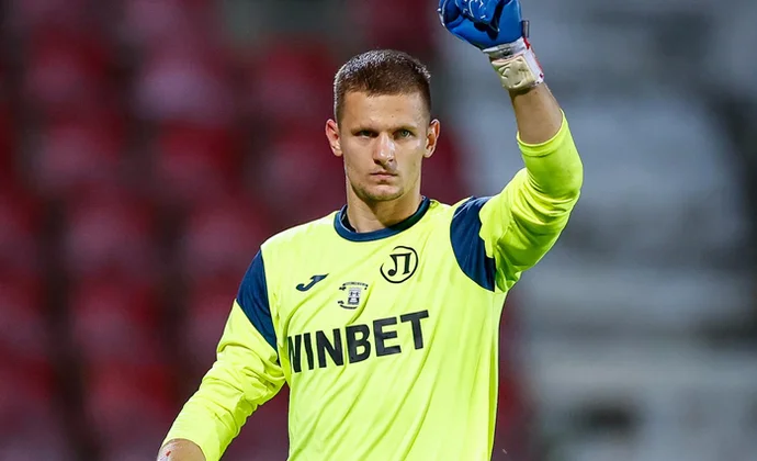 Las Palmas alcanza un principio de acuerdo con el guardameta Dinko Horkas