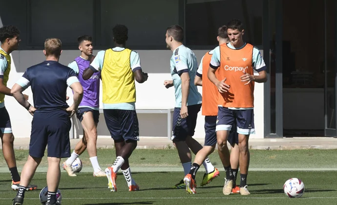 Abner vuelve al grupo. Fornals y Rui Silva, al margen junto con los lesionados