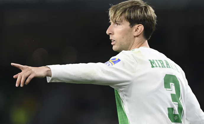 Miranda niega que haya estado negociando con otros equipos y quiere renovar