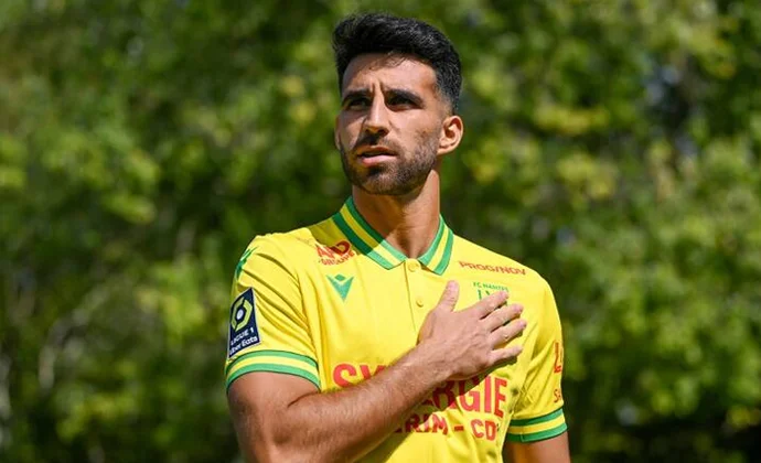 El Nantes no ejecutará la opción de compra de Cömert, que volverá al Valencia