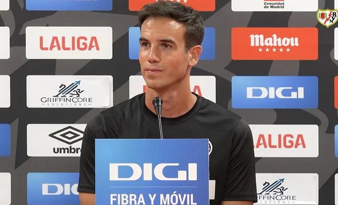 Íñigo Pérez intenta motivar a los jugadores y habla de Falcao