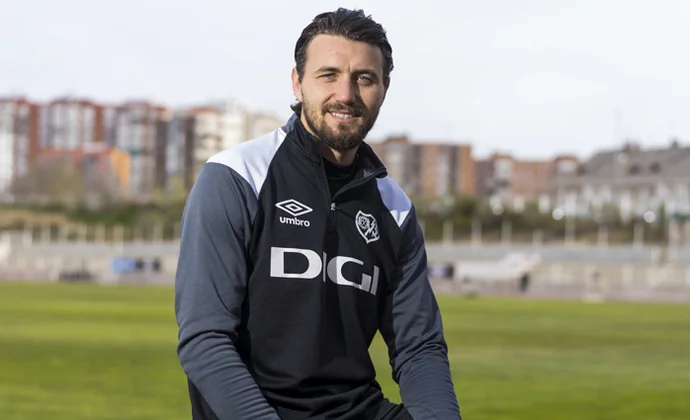 Dimitrievski cierra su fichaje por el Valencia y Presa le manda un recado