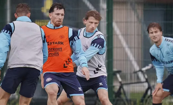 Dinamarca se pone en marcha con nueve jugadores y a la espera de conocer la lista