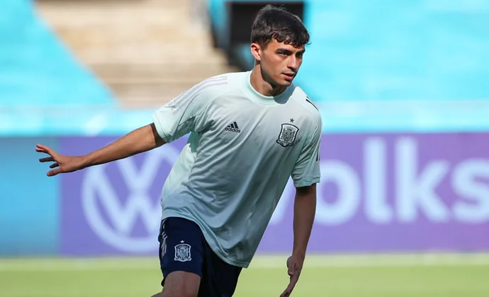 Pedri, Zubimendi, Olmo y Cucurella ya trabajan en Las Rozas