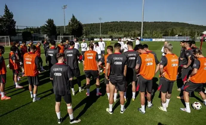 Yuksek y Kahveci, al margen en el entrenamiento del jueves
