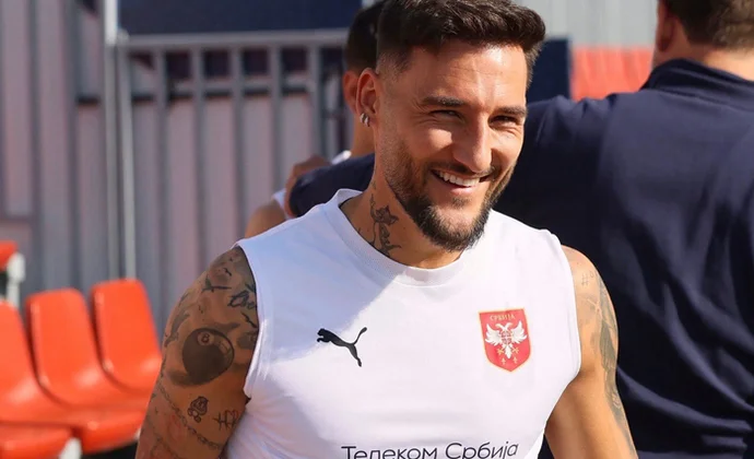 Serbia avanza en su preparación con nueve ausencias