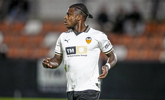 El Getafe presenta una oferta de contrato a Declan Frith