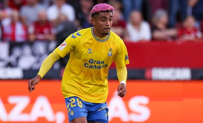 Julián Araujo se despide de Las Palmas y regresa al Barcelona