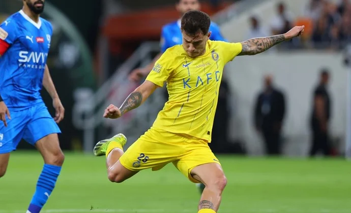 Otávio se lesiona con el Al Nassr y Roberto Martínez está pendiente