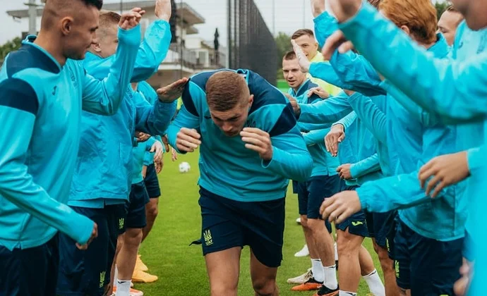 Dovbyk se suma a los entrenamientos y ya solo falta Lunin