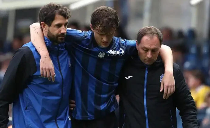 Scalvini se retira lesionado del partido contra al Fiorentina y enciende las alarmas