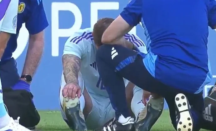 Liam Cooper se retiró lesionado del amistoso contra Gibraltar