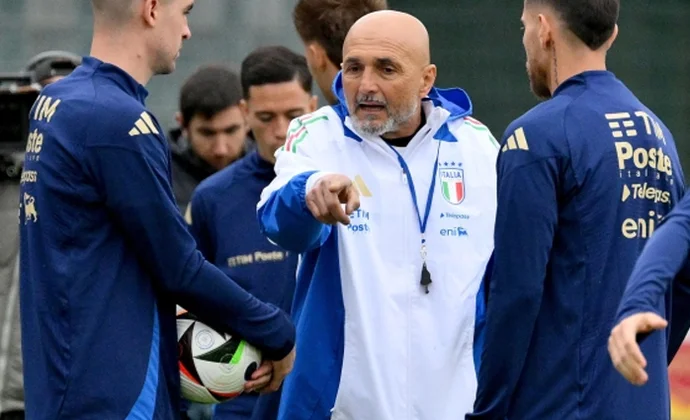 Scamacca llega a la concentración y Gatti sustituirá a los lesionados Acerbi y Scalvini