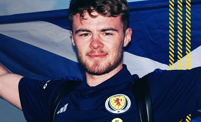 Ben Doak se cae de la lista de Escocia por lesión y Clarke llama a Tommy Conway