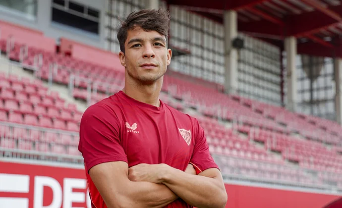 Óliver Torres alcanza un acuerdo con Rayados tras anunciarse su marcha del Sevilla