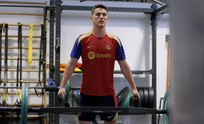 Pablo Gavi sigue con su recuperación pero apunta a perderse el arranque de la pretemporada