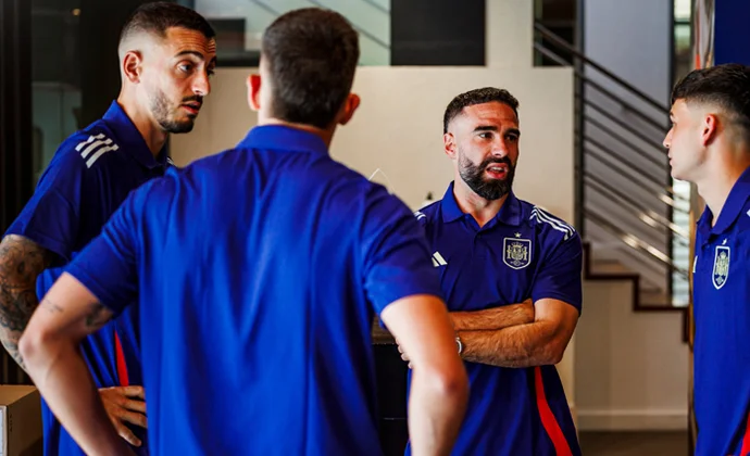 Nacho, Carvajal y Joselu llegan a la concentración