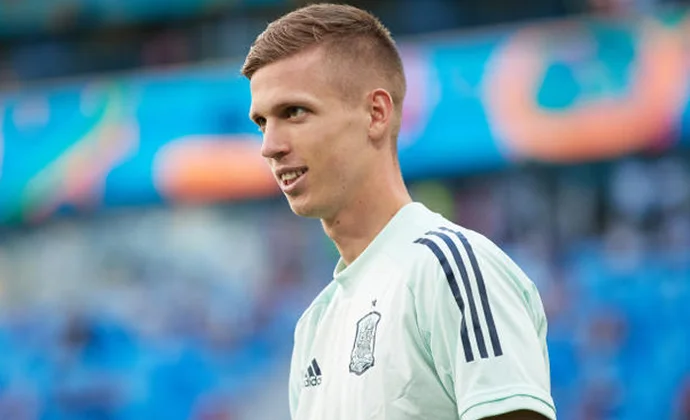 Dani Olmo pasa pruebas médicas en el gemelo por precaución