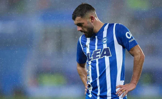 El Valencia presenta una primera oferta por Luis Rioja