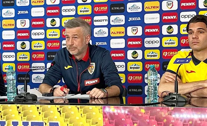 Iordanescu, sobre Alibec, Stanciu y la enfermería