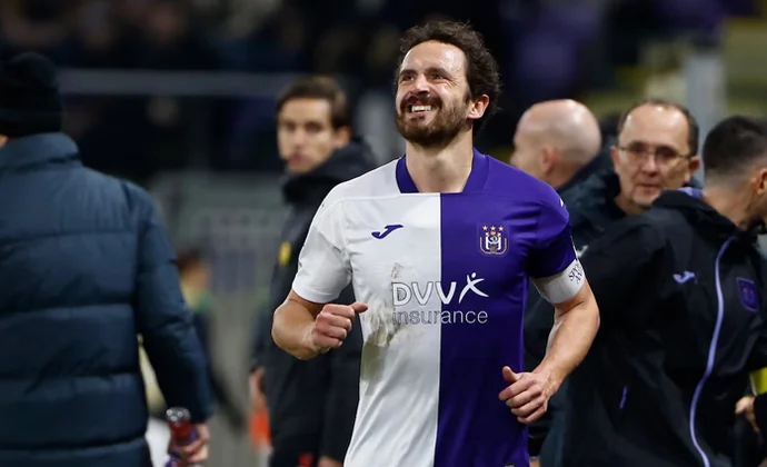 El Anderlecht rechaza quedarse a Delaney y Augustinsson y los devuelve al Sevilla