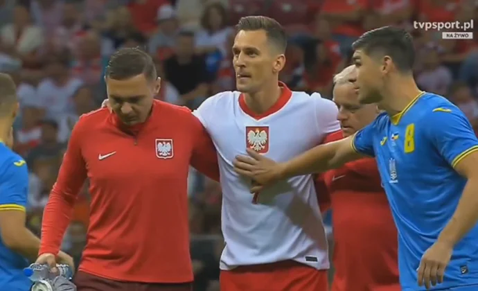 Milik, Romanczuk y Zalewski pidieron el cambio por problemas físicos